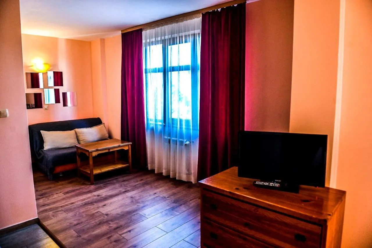 Family Hotel Bansko Sofya 2*,